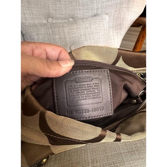 Coach Carly Signature Hobo Bag Brown Sz M Jacquard Shoulder Bag Bronze Hardware - Picture 11 of 13